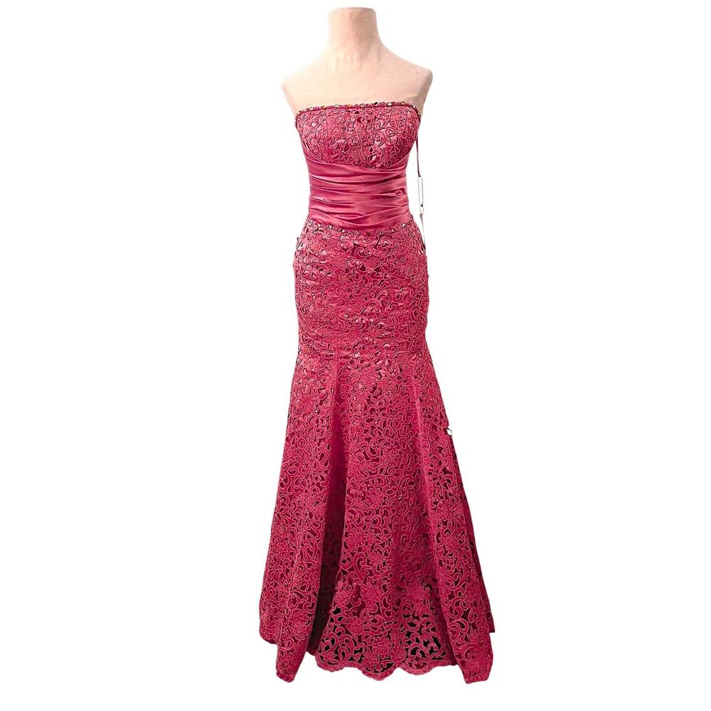 NEW! Strapless Gown XS Pink Beaded Satin Bodice Eyelet Full Skirt Prom Wedding